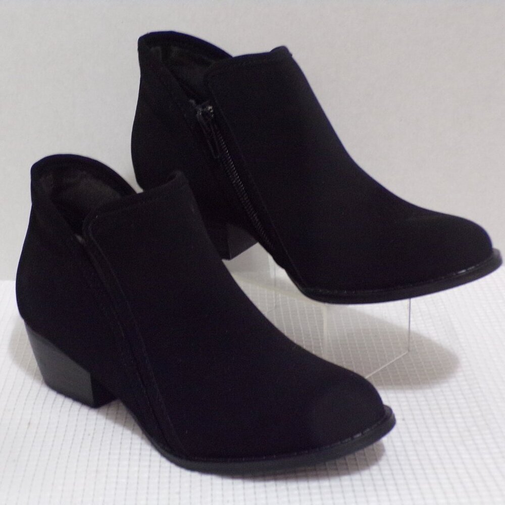 Falls Creek Angle Boot's w/Zipper Black Suede Uppers Size 6.5 Medium 1.5" Heels